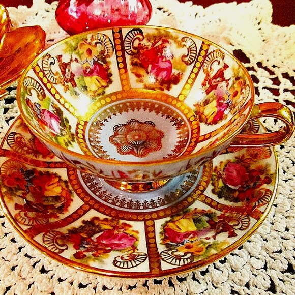 Antique porcelain Fragonard Courtship love scenes teacup & saucer made in German - Picture 6 of 10